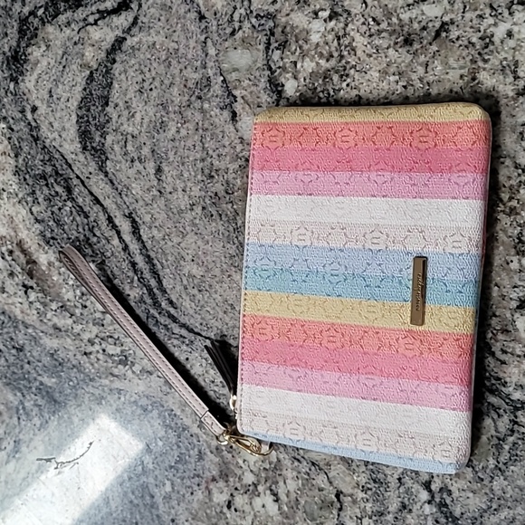 Nanette Lepore Wristlet - Picture 5 of 12